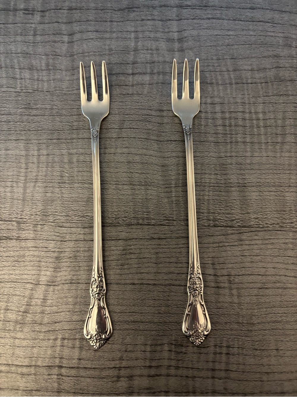 Oneida Stainless Kenneth Square Seafood Forks Set of Two